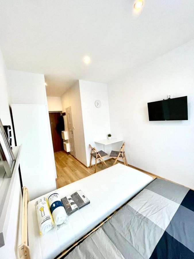 Sleep And Go Apartment - Free Parking Katowice Eksteriør billede